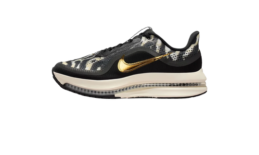 Pegasus Premium WMNS"Zebra" IQ0368 010