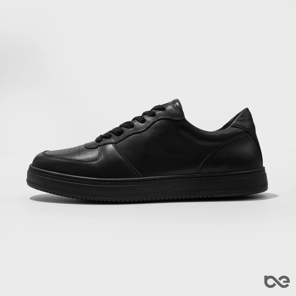 BARE BLACK SNEAKER