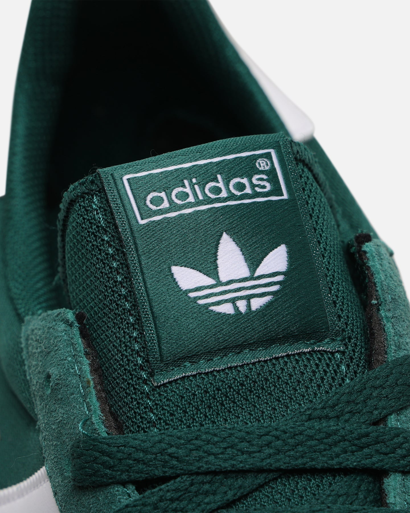 R71 Collegiate Green