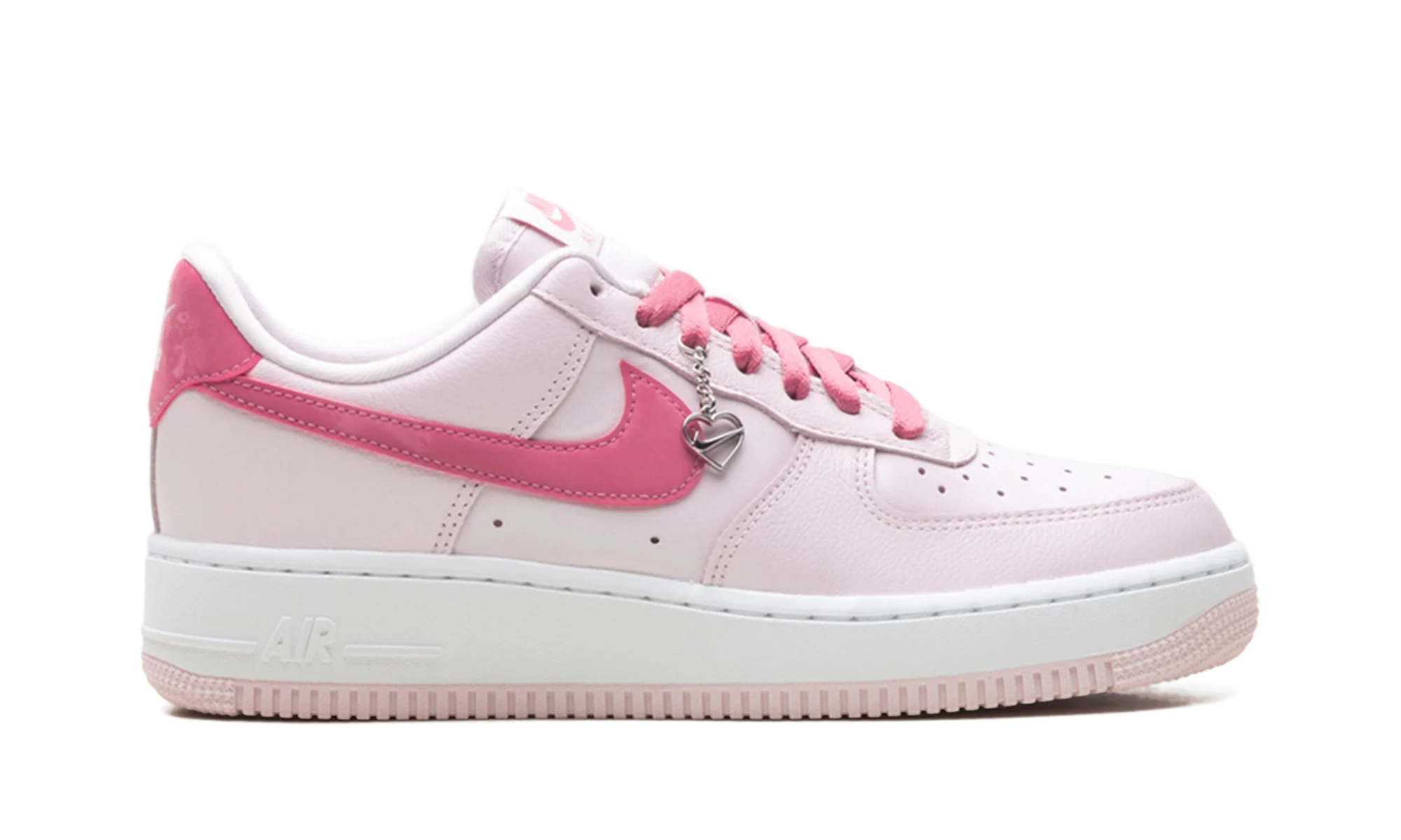 Air Force 1 Low WMNS "Valentine's Day (2026)" IO8755 600
