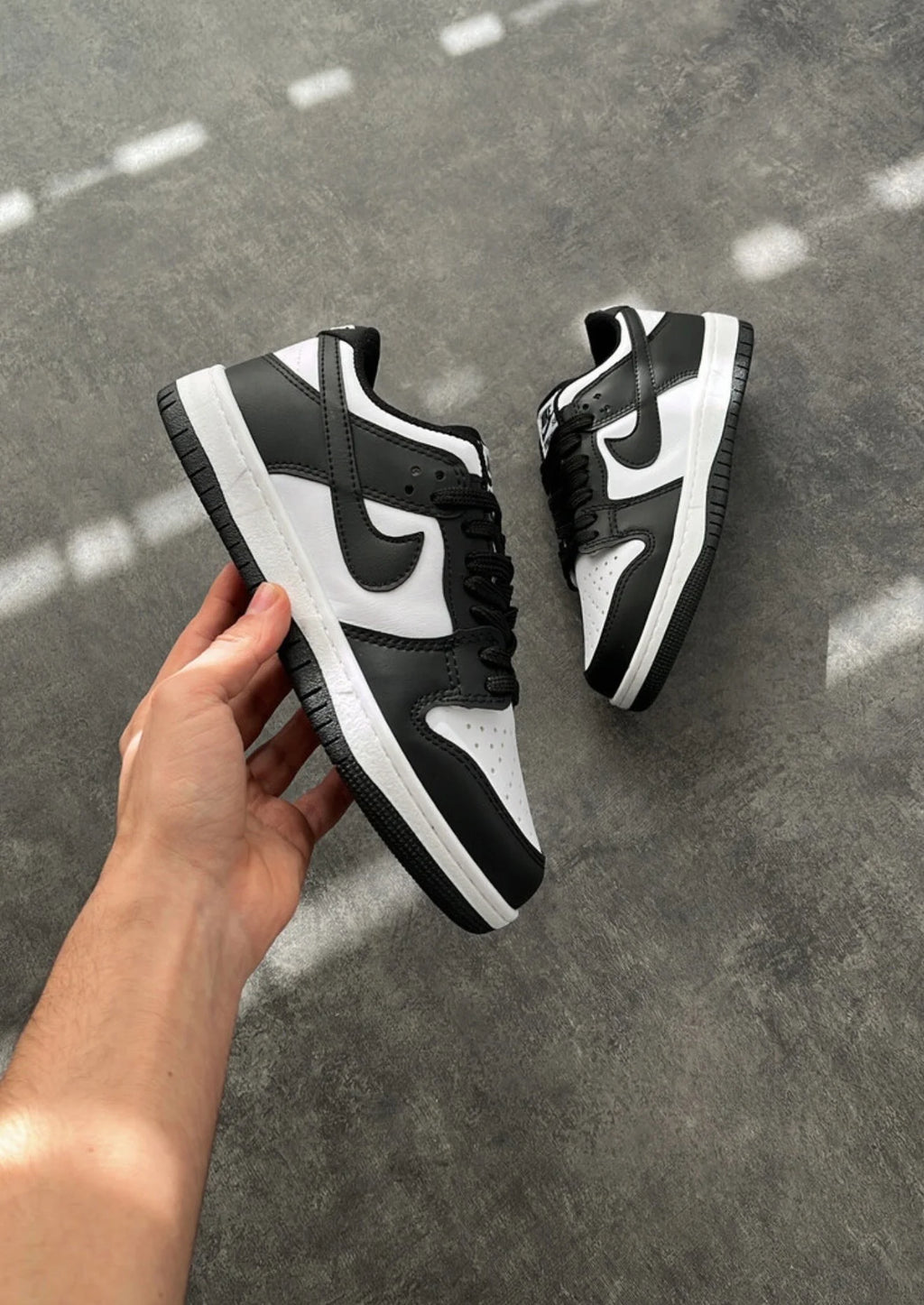 NIKE DUNK