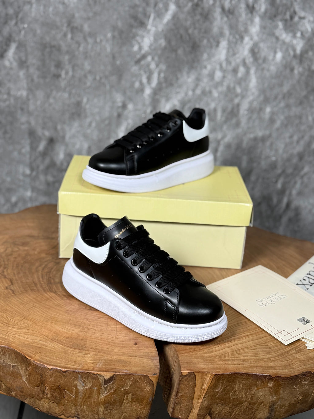 ALEXANDER MQUEN MODEL SİYAH