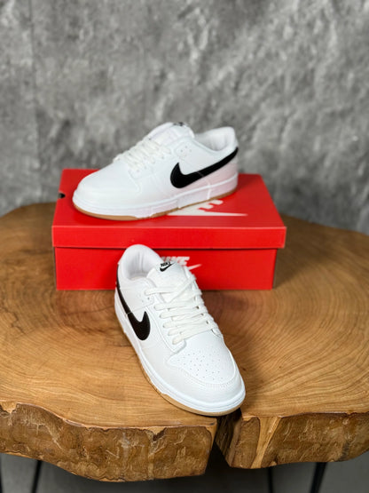 NK DUNK LOW MODEL