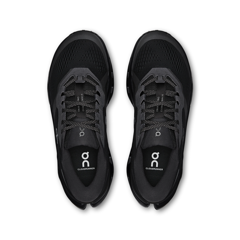 Women's Cloudrunner 3 in Black/Black