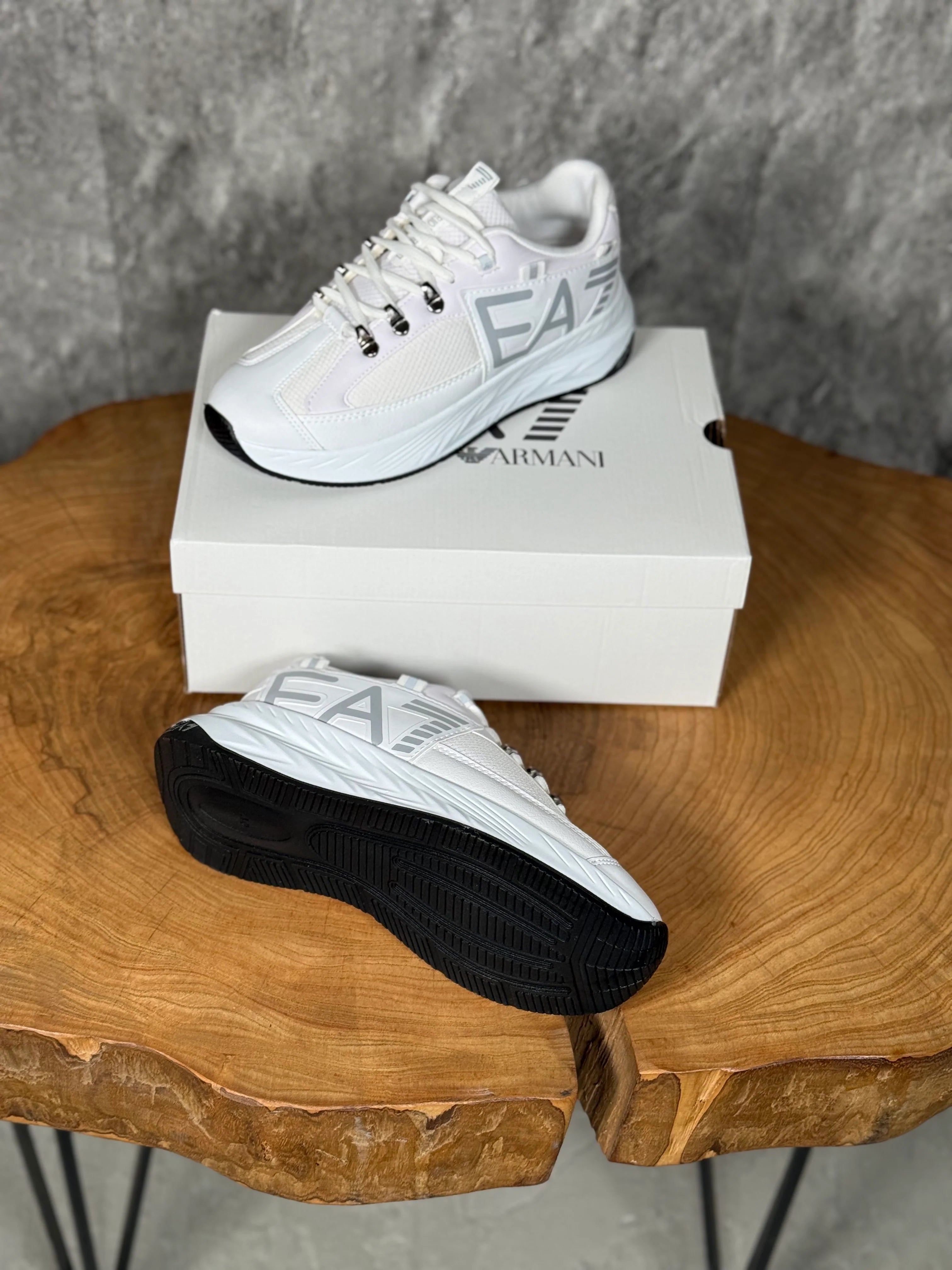 EA7 ARMANİ Modeli