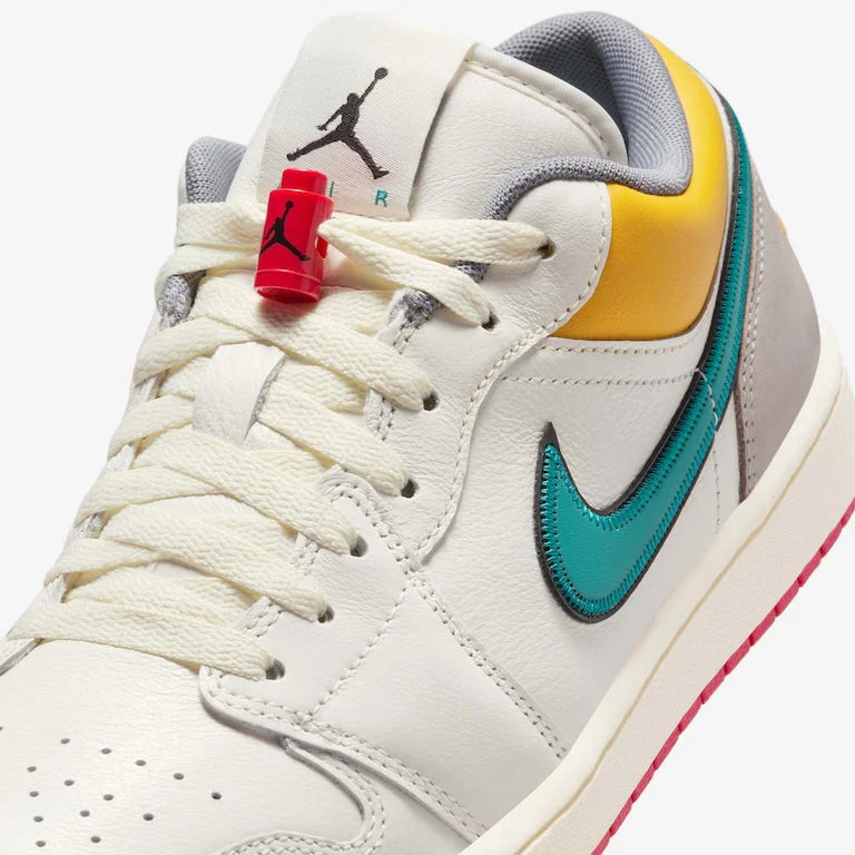 Jordan 1 Low Premium Lace Toggle