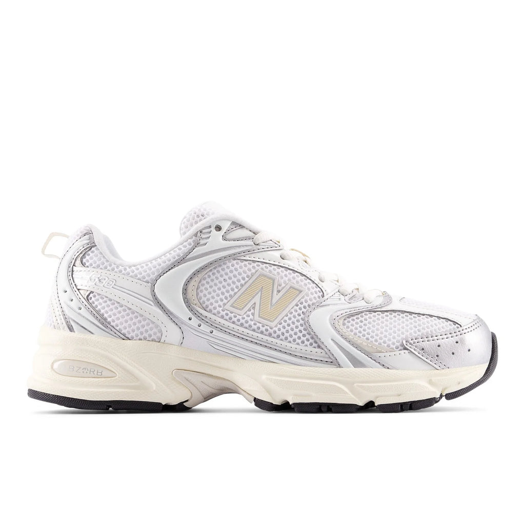 Unisex 530 in Silver Metallic with Linen