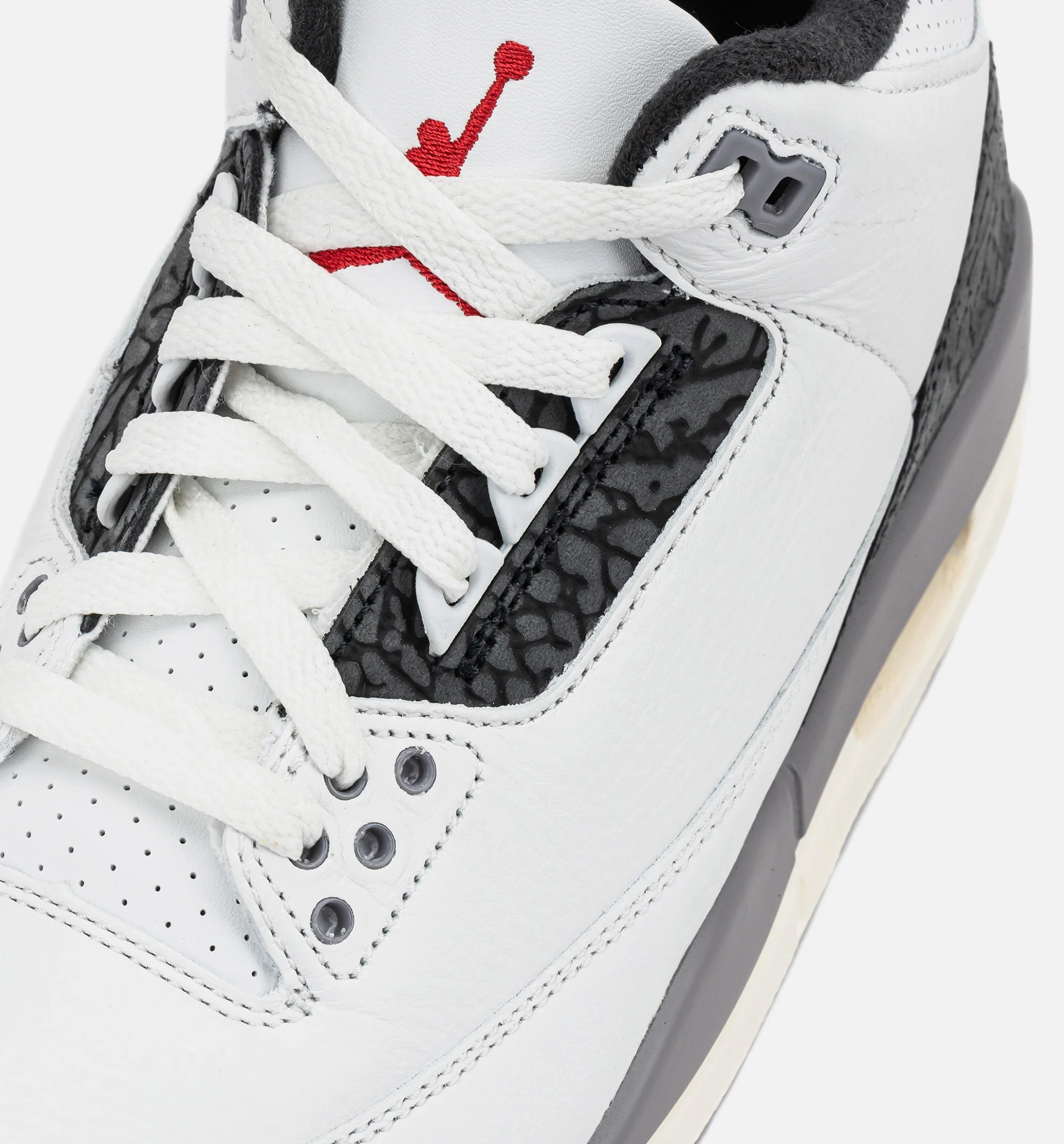 Air Jordan 3 Retro Cement Grey Mens Lifestyle Shoe Summit White Fire Red Cement Grey Black