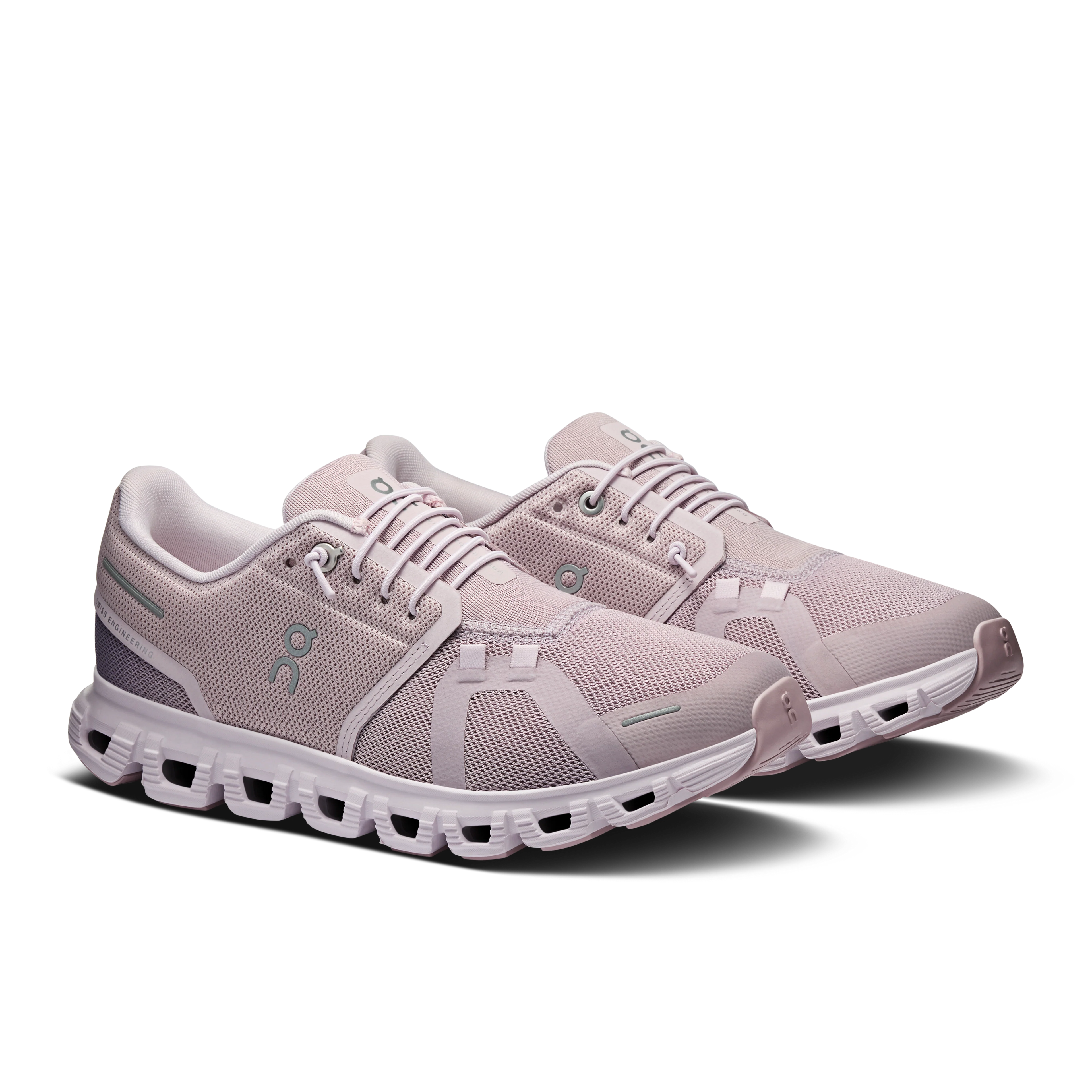 Women's Cloud 6