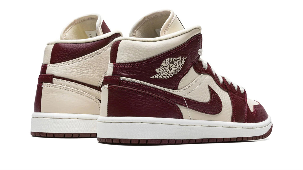 AIR JORDAN 1 WMNS Split Cherrywood Red