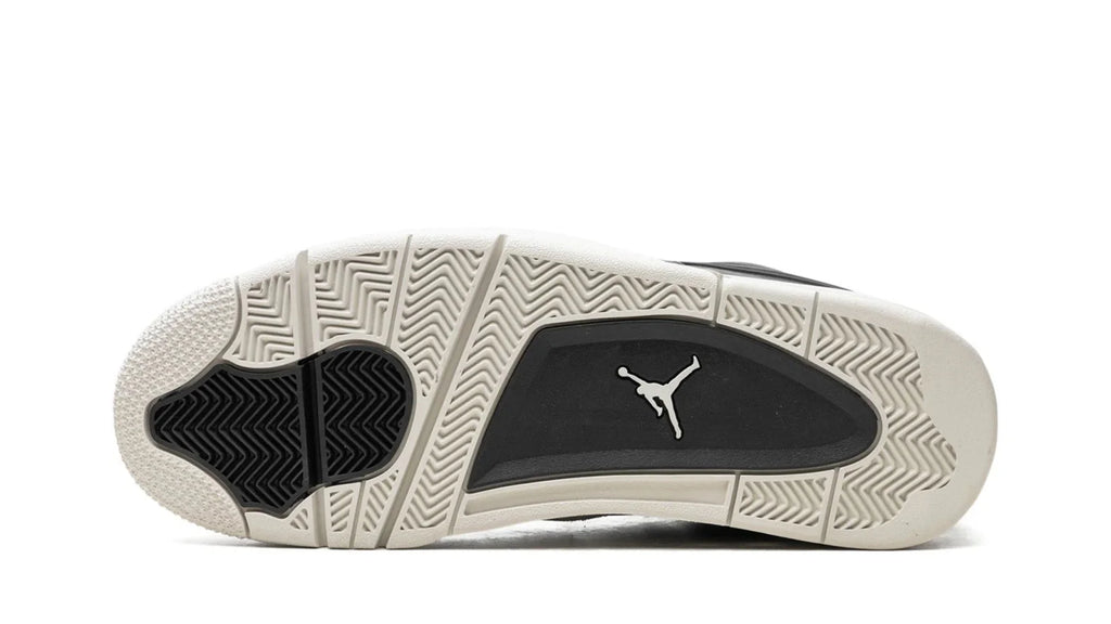 Air Jordan 4 RM Light Bone