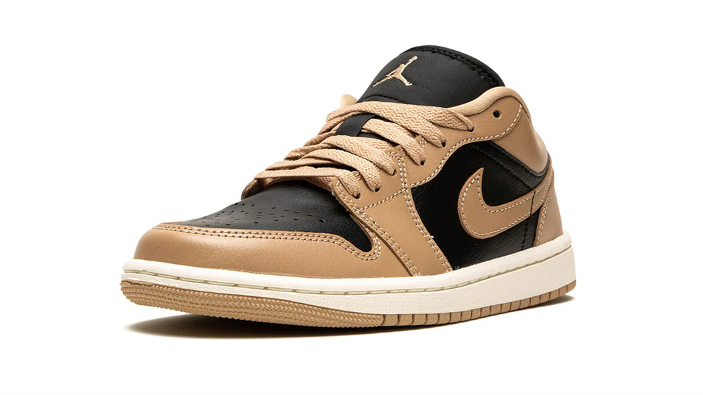 Air Jordan 1 Low WMNS Desert Black