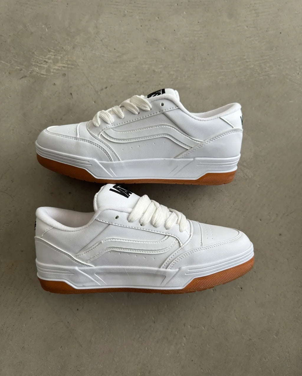 VANS MODEL