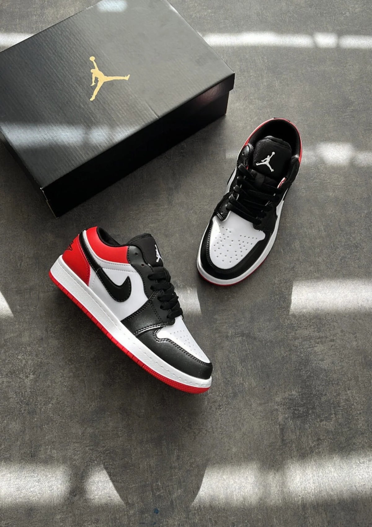 NIKE JORDON