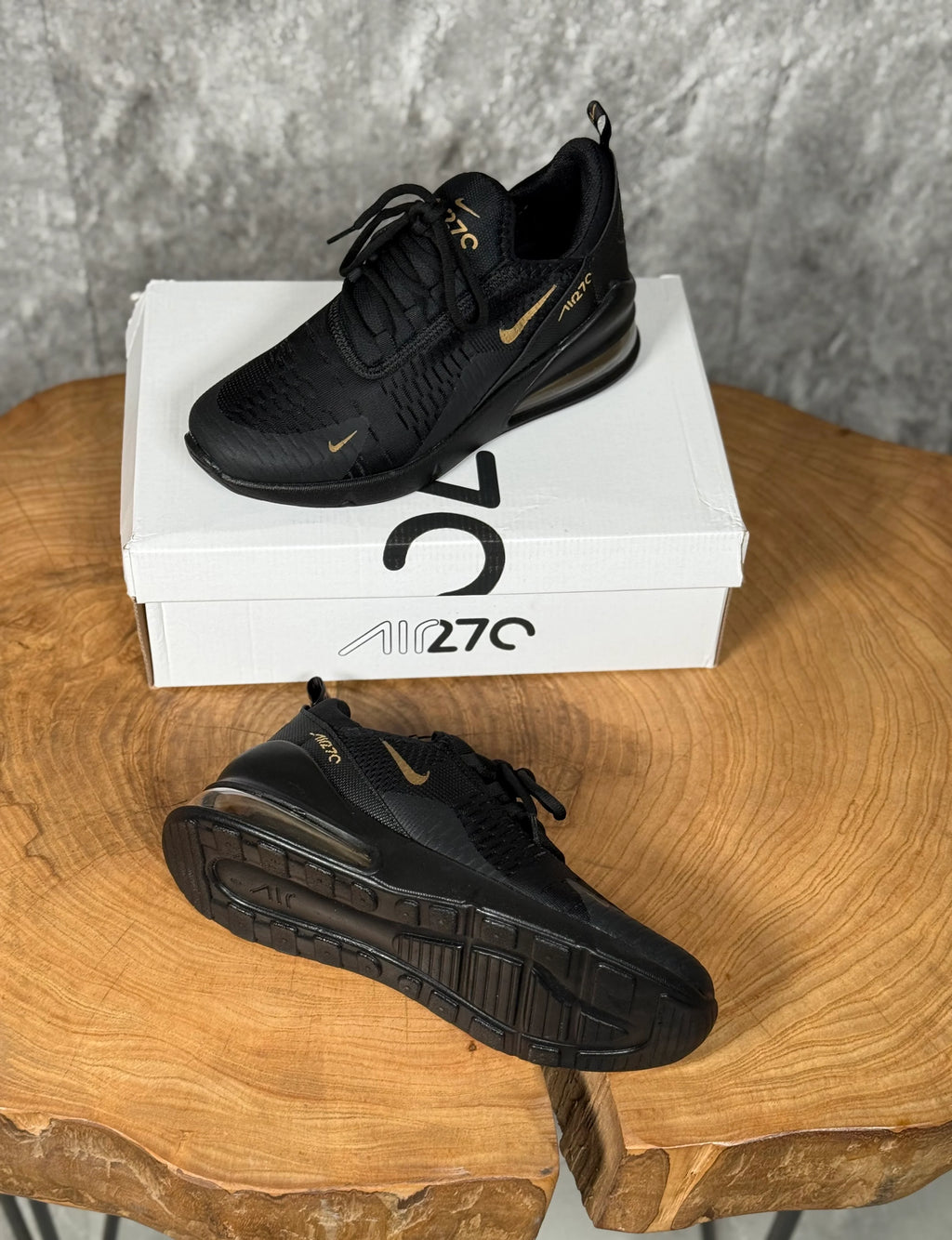 NIKE 270 MODEL