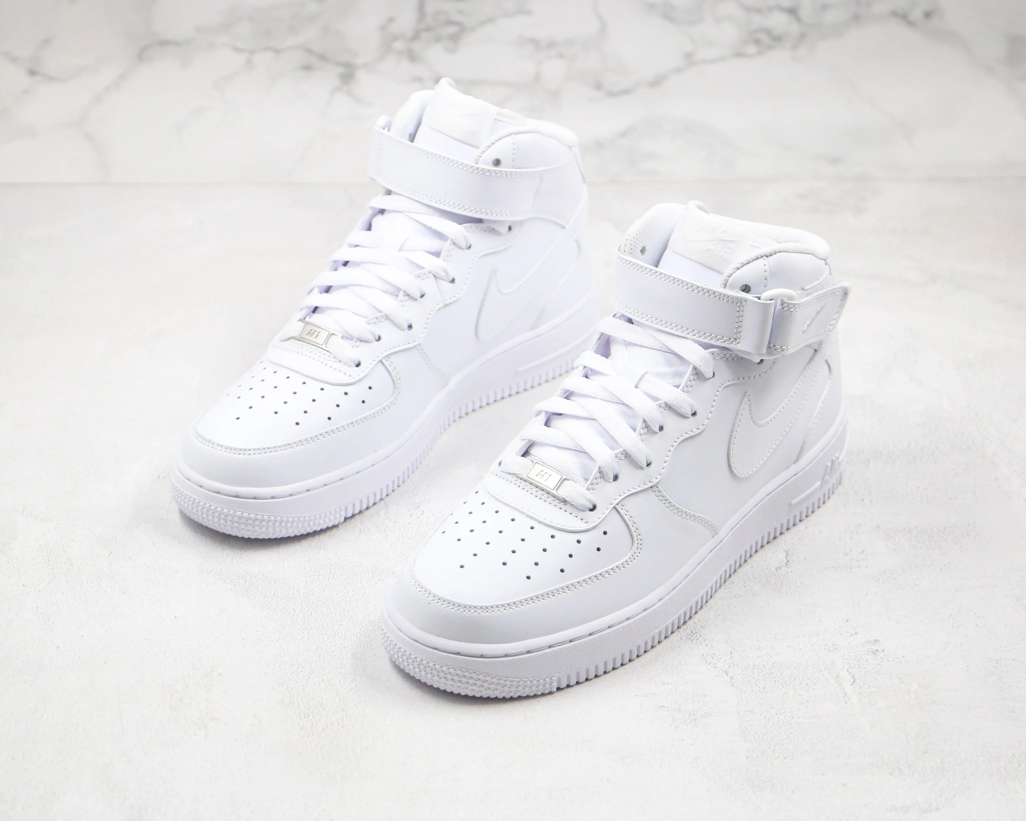 Nike Air Force 1 Mid White 07