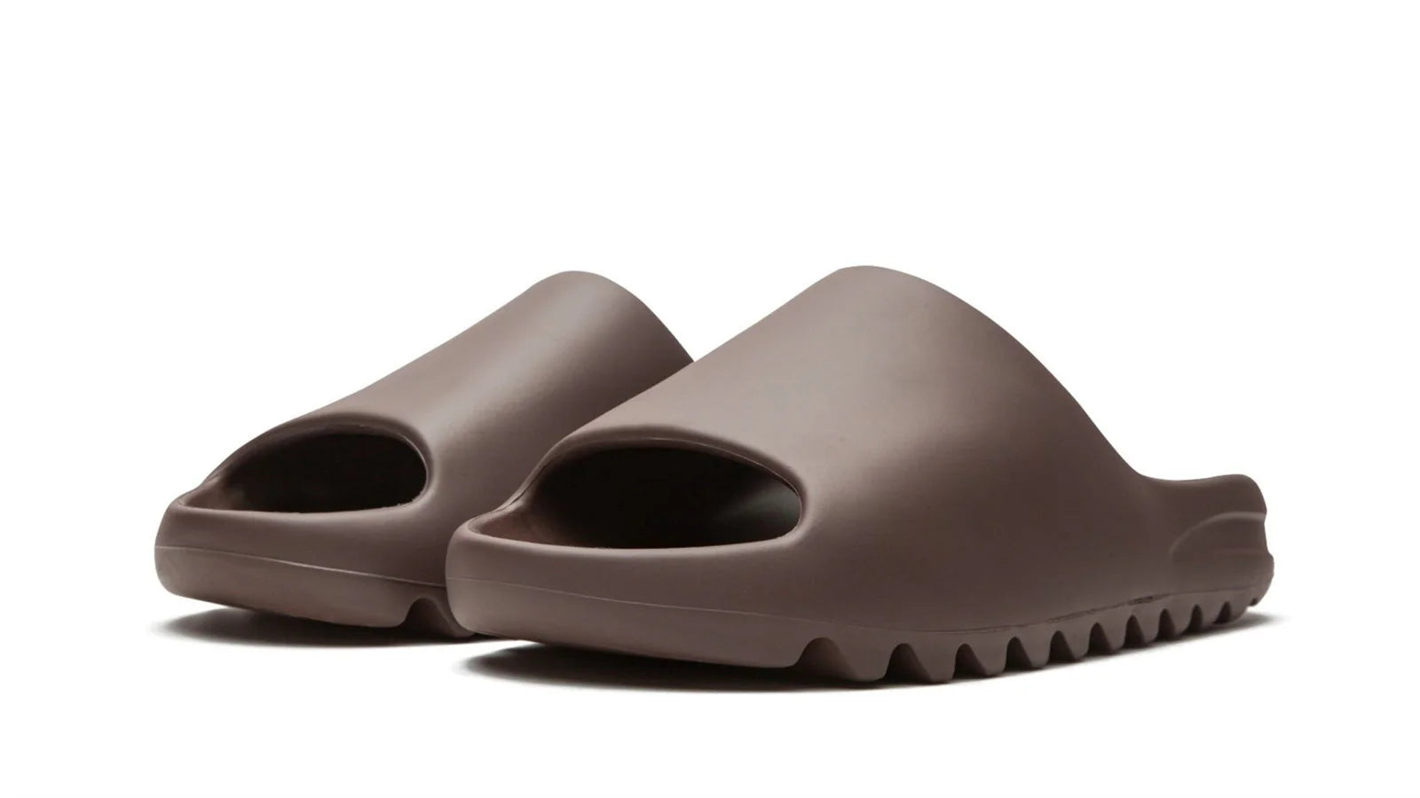 YEEZY SLIDE Soot 2021