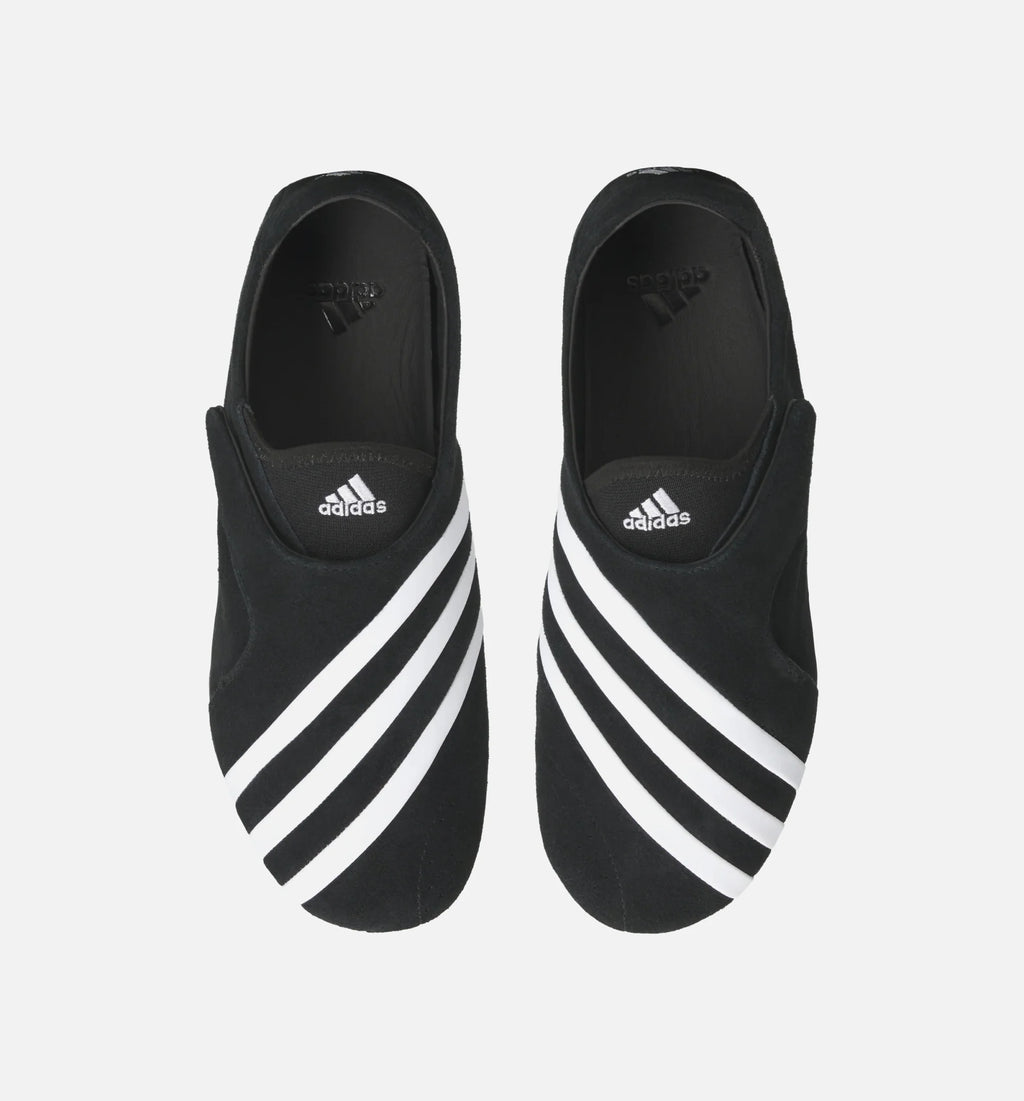 Pharrell Williams Yoga Vario Flat Earther Mens Lifestyle Shoe Core Black Cloud White Core Black