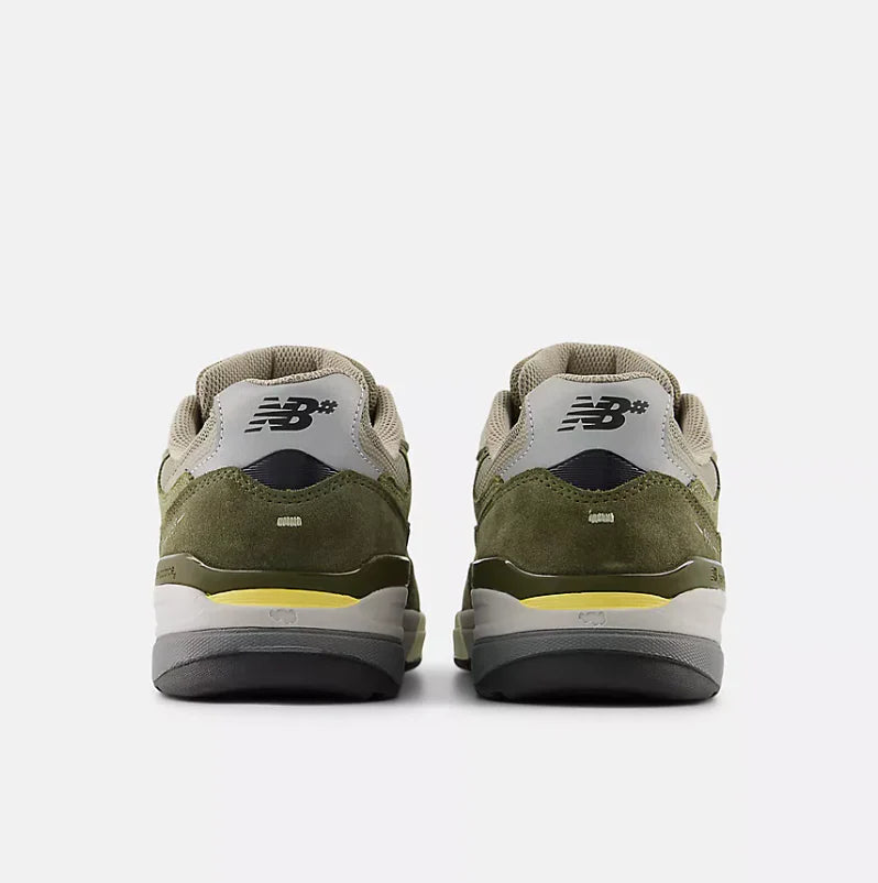 New Balance Andrew Reynolds 933 Olive