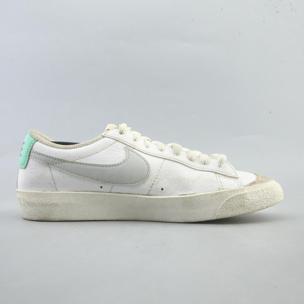 BLAZER LOW '77