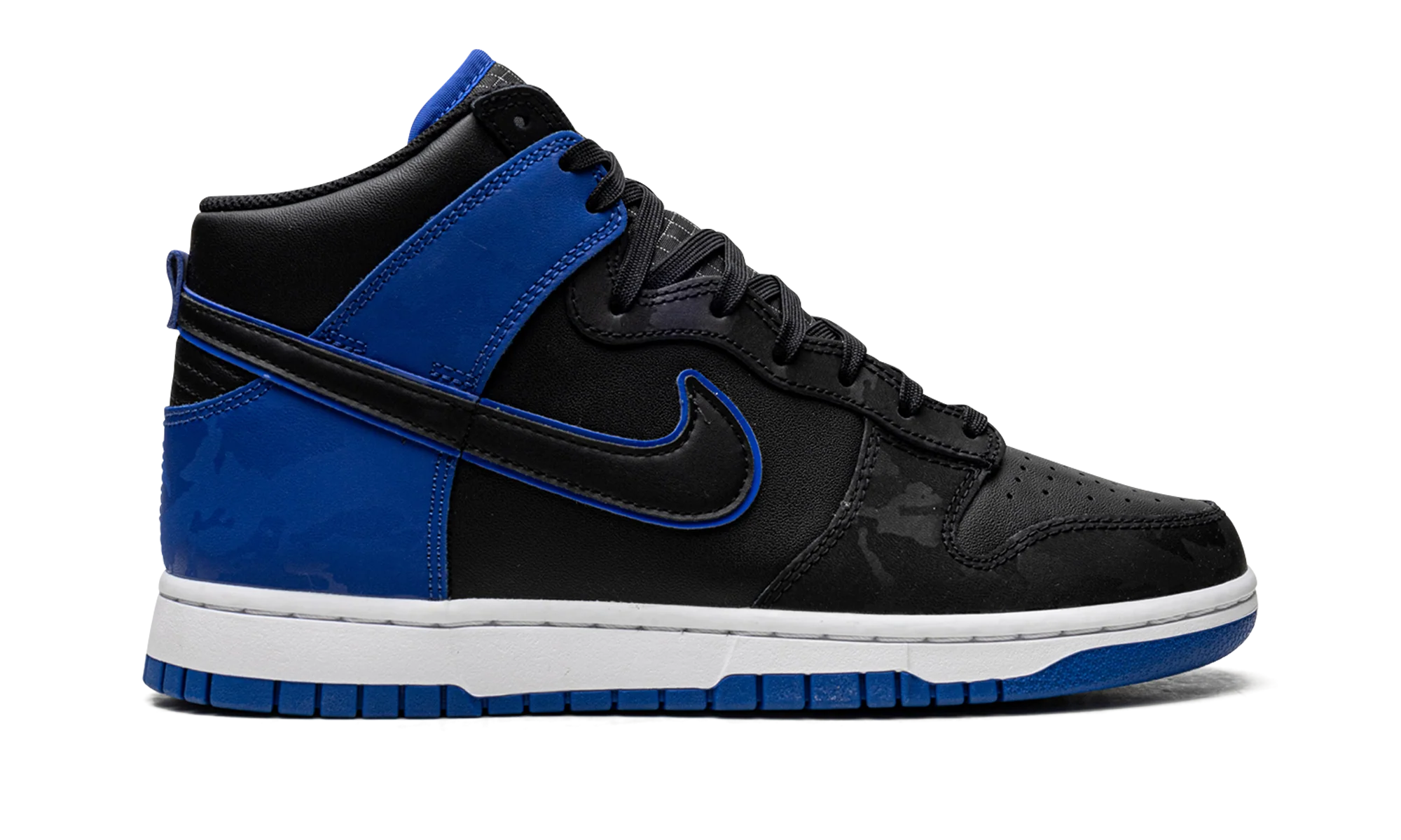 Dunk High SE "Camo Black Royal" DD3359 001