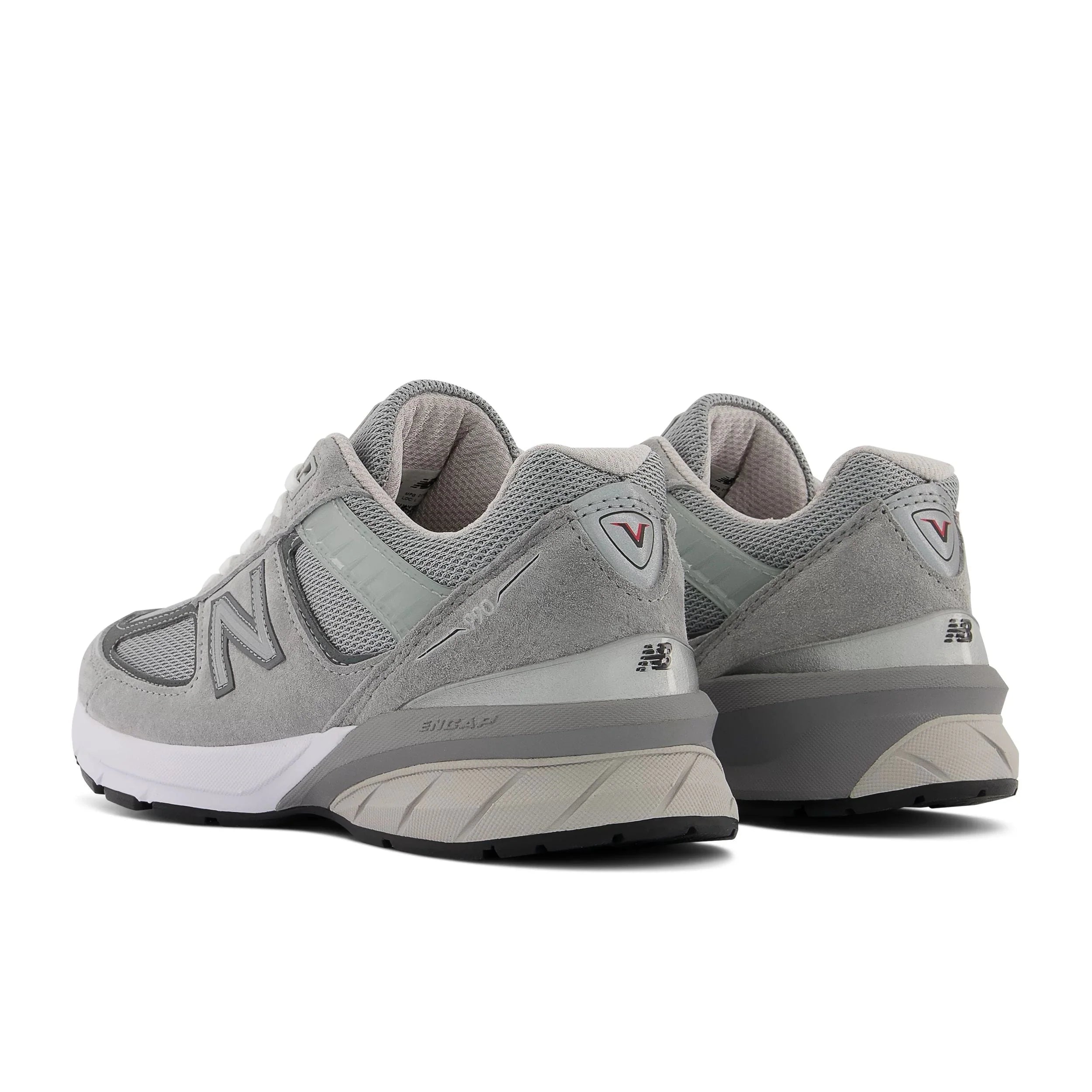 Women's 990v5