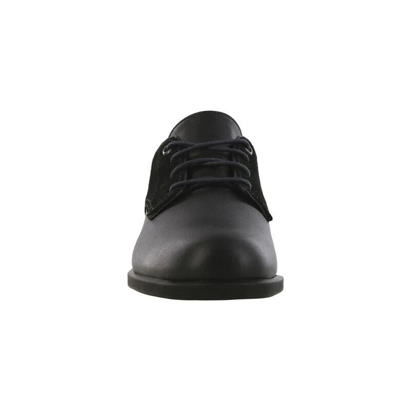 Women's Annex Oxford Dress Shoe in Caviar