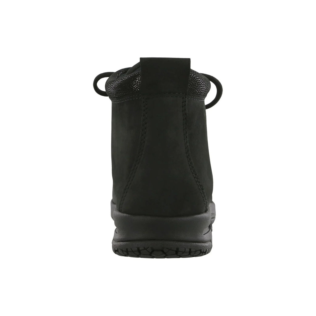 Women's Gretchen Chukka Boot in Black / Moondust