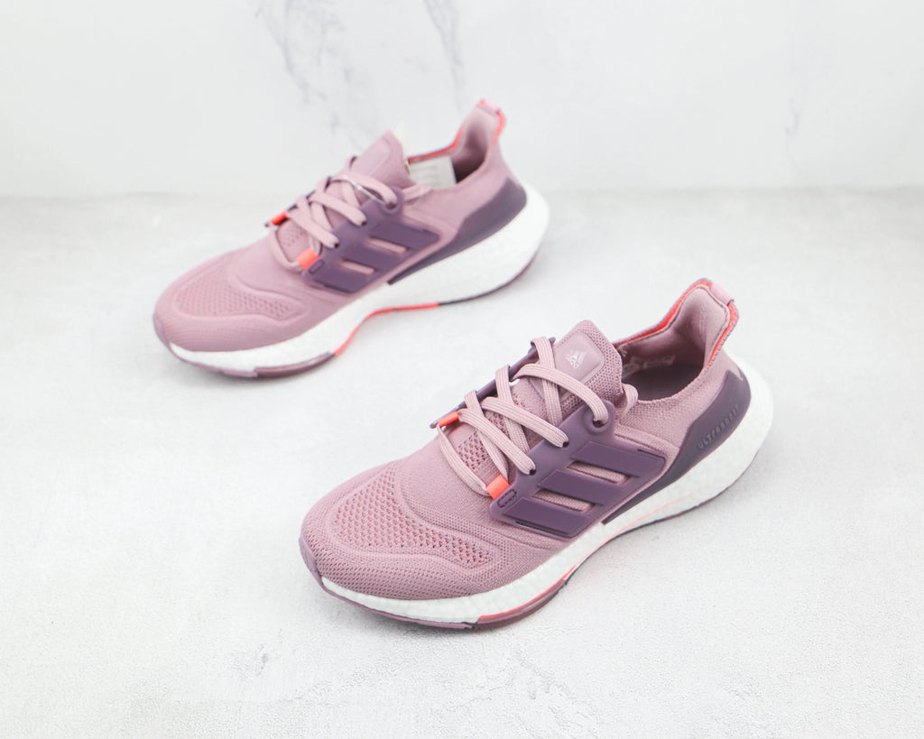 Adidas UltraBoost 22 Magic Mauve