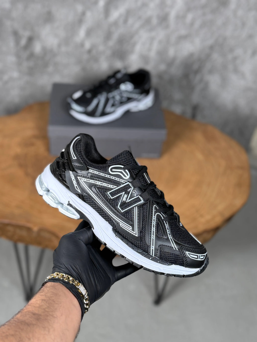 NEW BALANCE 1906 MODEL