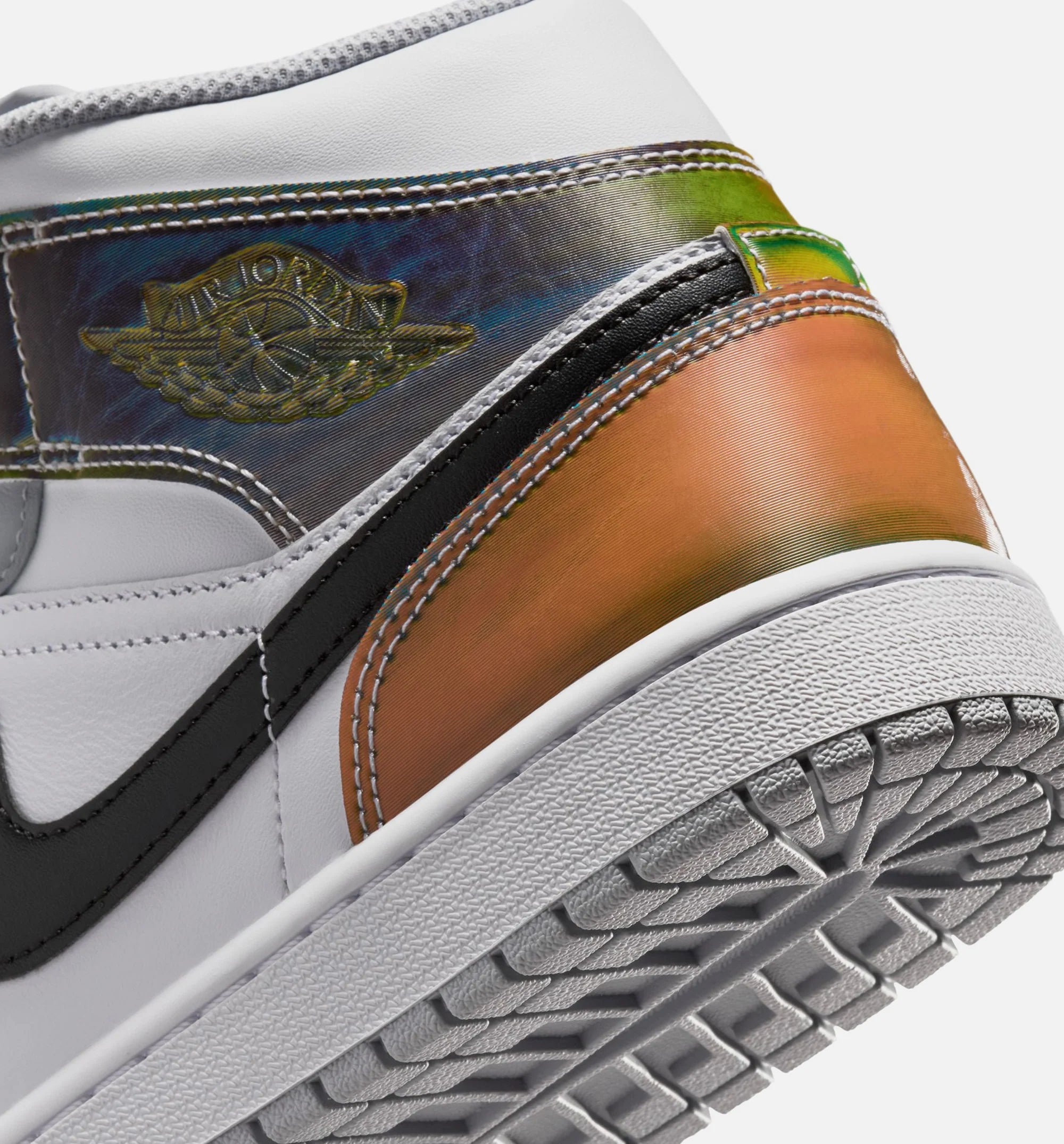 Air Jordan 1 Mid SE Mens Lifestyle Shoe Black White Wolf Grey