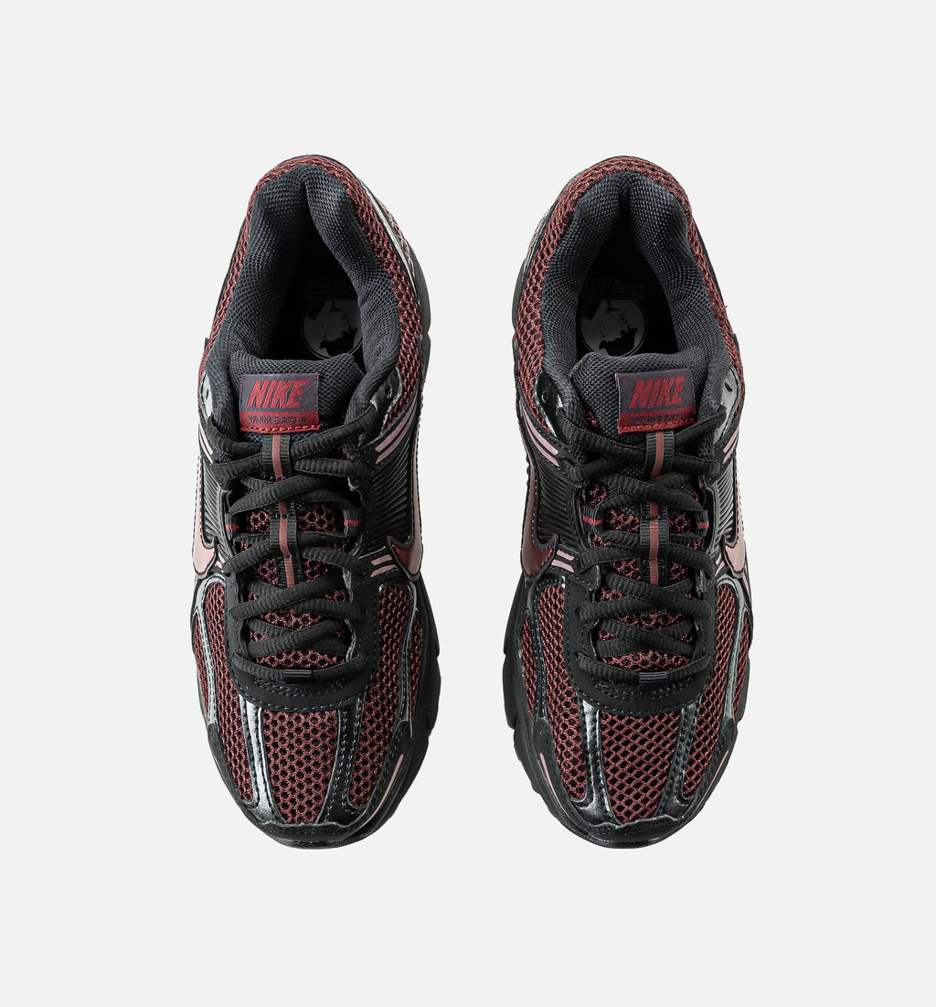 Zoom Vomero 5 Reflective Accents Womens Lifestyle Shoe Black Burgundy Crush Burgundy Ash Dark Team Red