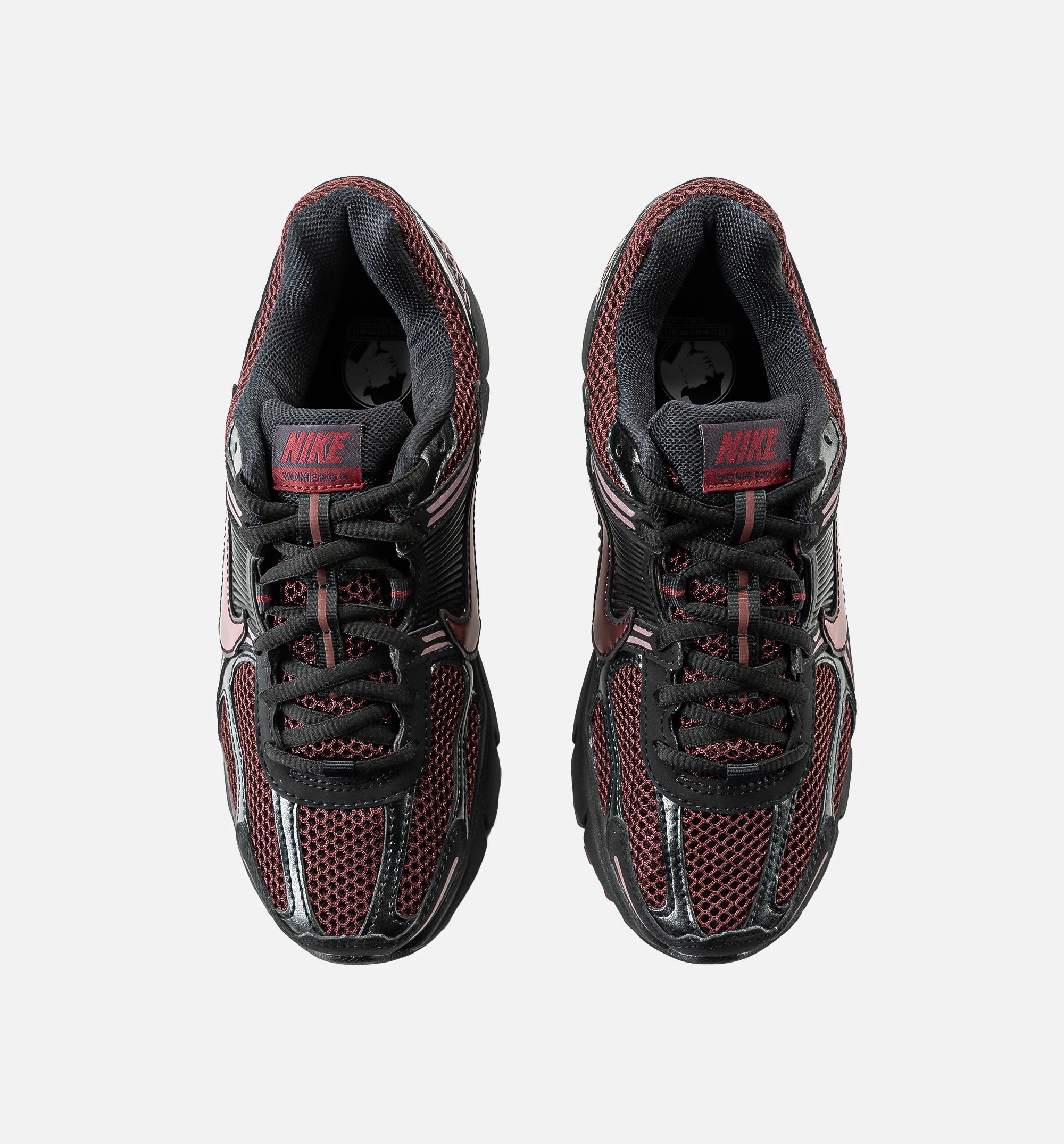 Zoom Vomero 5 Reflective Accents Womens Lifestyle Shoe Black Burgundy Crush Burgundy Ash Dark Team Red