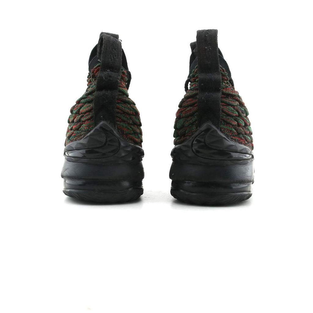 LEBRON 15