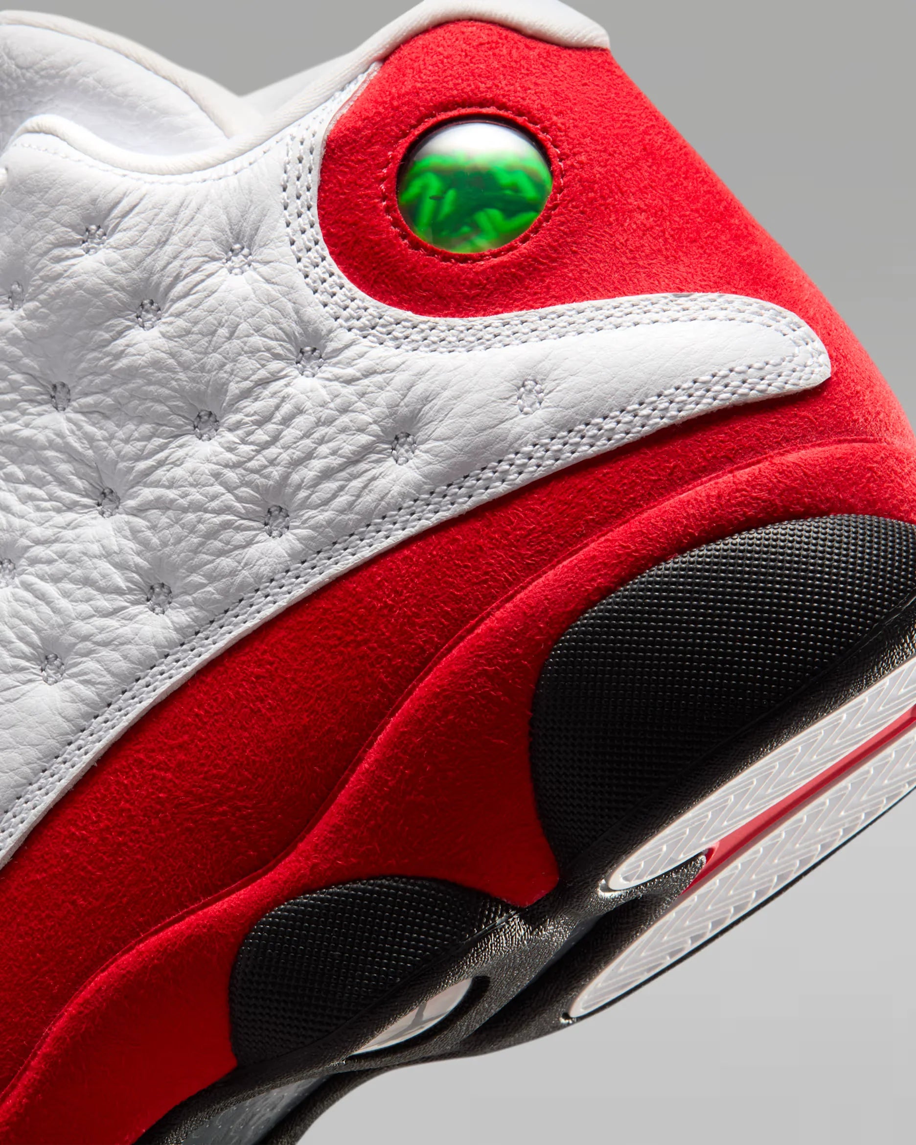 Air Jordan 13 Retro Chicago 2026