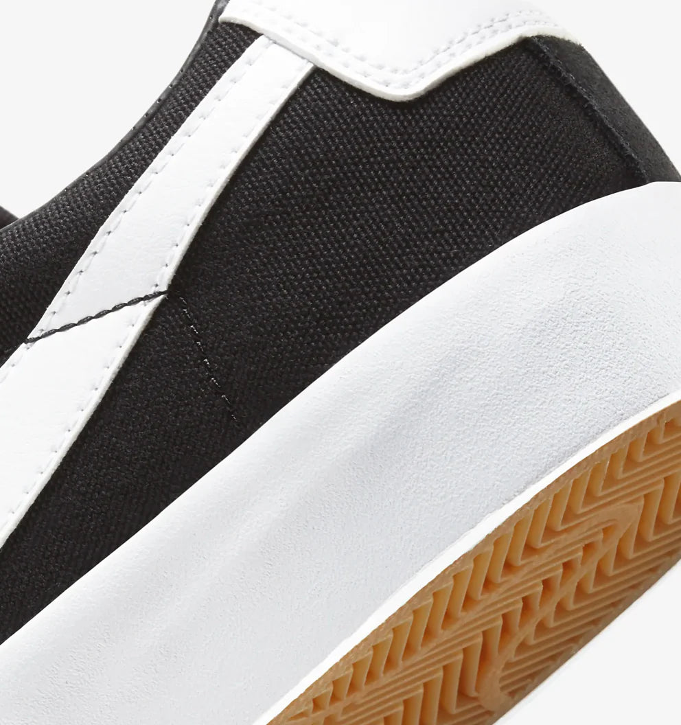 Nike SB Zoom Blazer Low Pro GT Black White