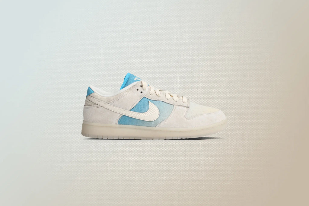 Dunk Low Retro SE Sail Pale Ivory Baltic Blue Glacier Blue