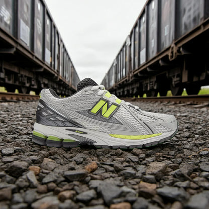 New Balance 1906R Light Silver Metalic Alkaline Green