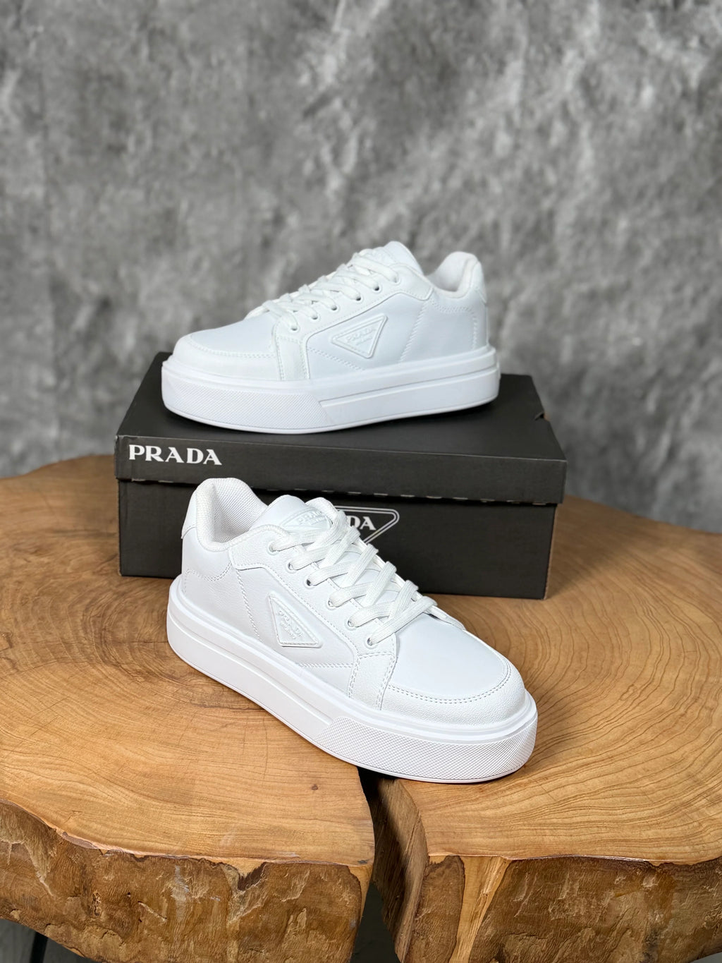 PRADA YENİ SEZON CASUAL