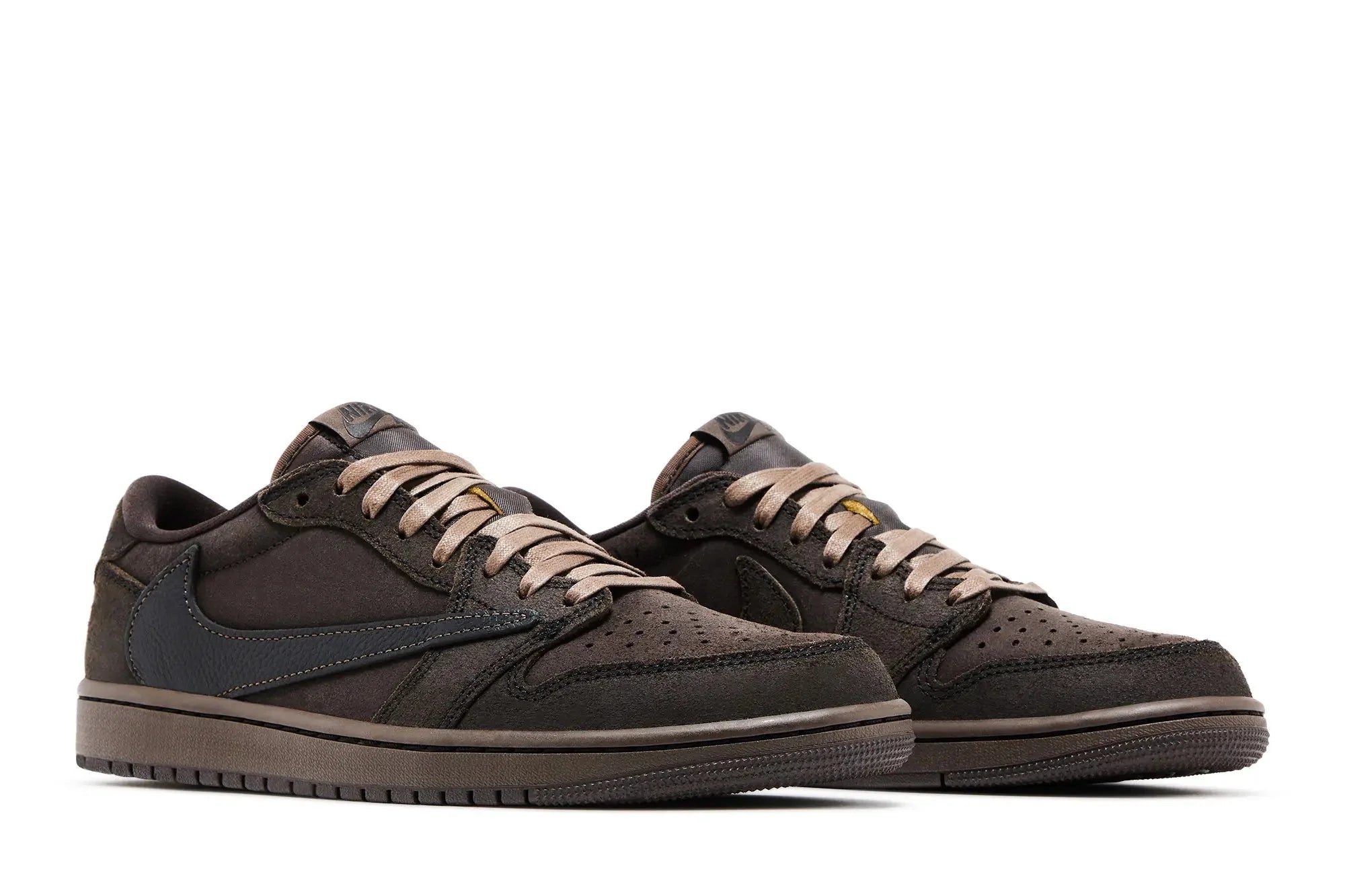 Travis Scott x Jordan 1 Low OG SP Velvet Brown