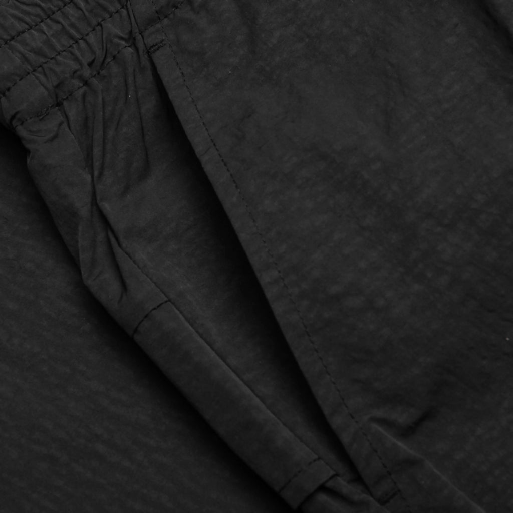 Pine Shorts Black