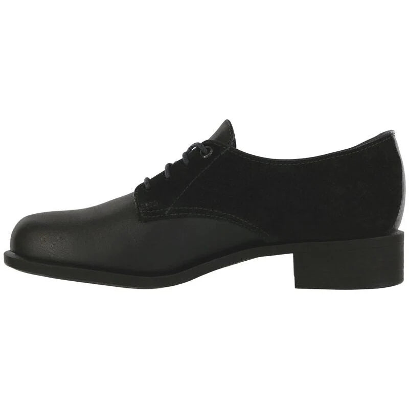 Women's Annex Oxford Dress Shoe in Caviar