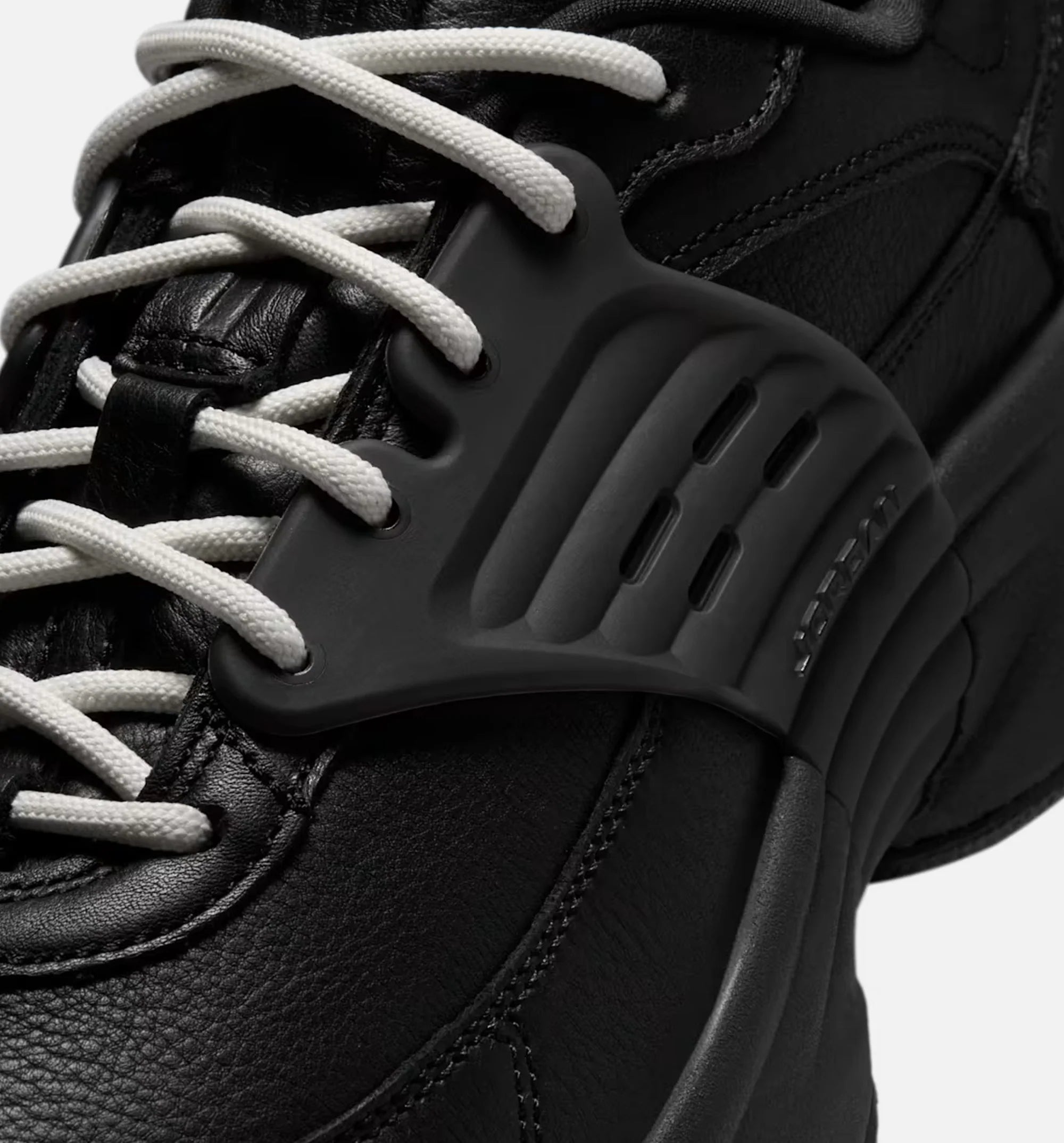 Trunner O S SP Mens Lifestyle Shoe Black Black Anthracite Sail