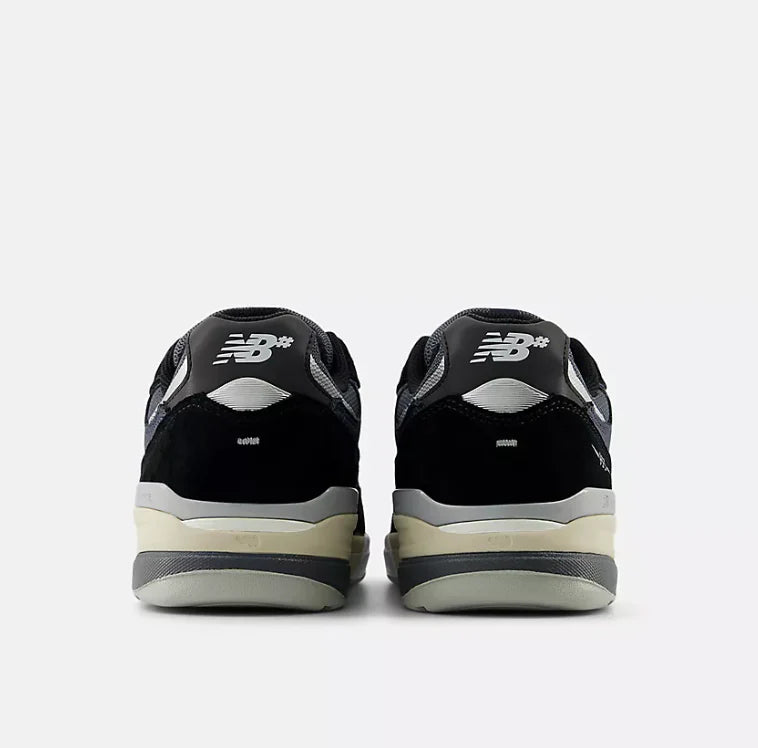 New Balance Numeric Andrew Reynolds 933 Black Blue