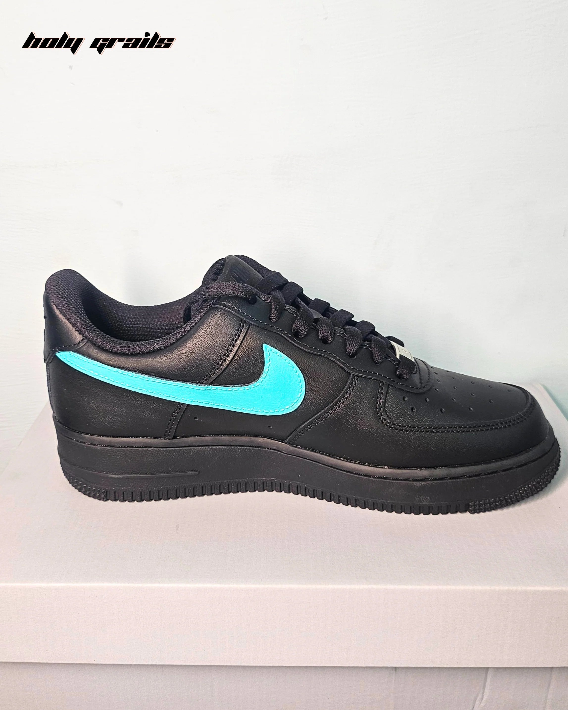 Air Force 1 x Tiffany Kicks