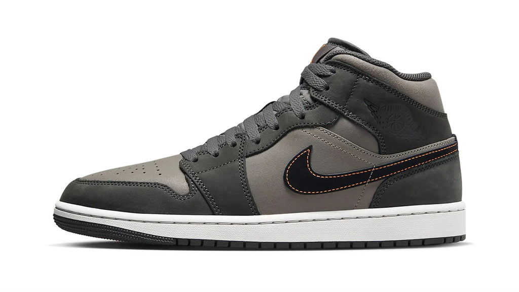 Air Jordan 1 Mid SE Night Stadium
