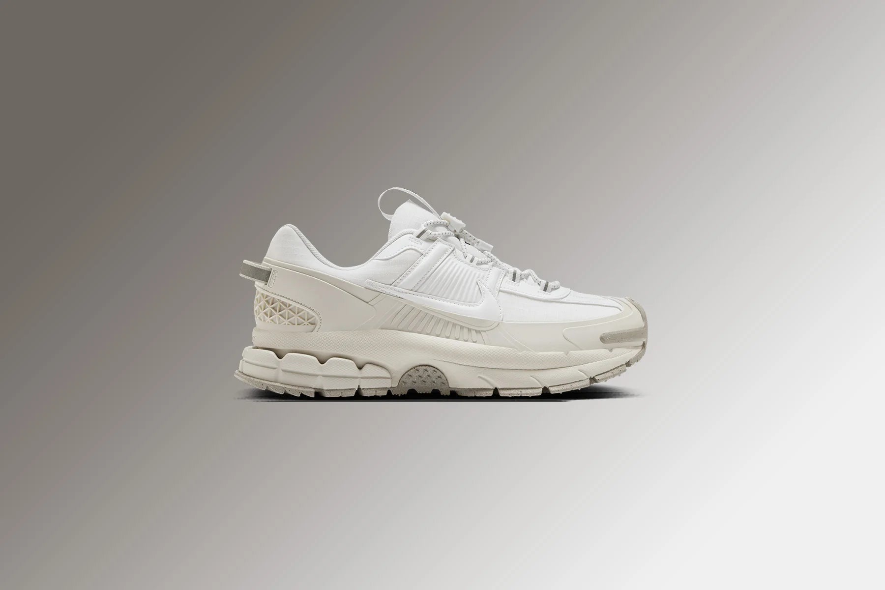 Zoom Vomero Roam - Summit White/Light Bone