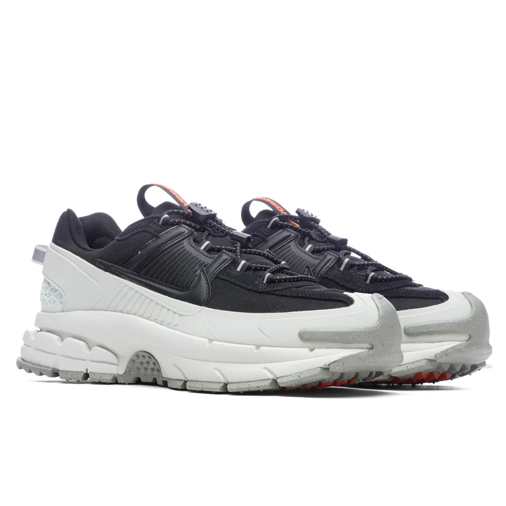 Zoom Vomero Roam Black Light Silver Jade Horizon