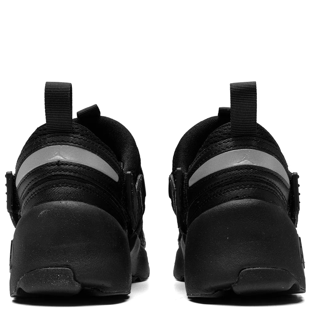 Womens Trunner LX Black