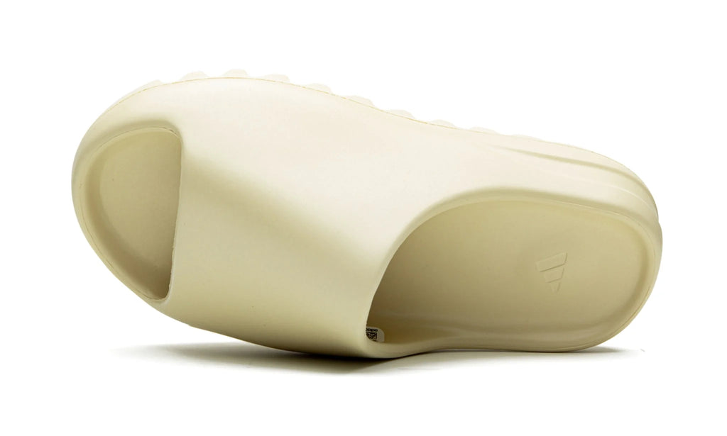 YEEZY SLIDE Bone 2022